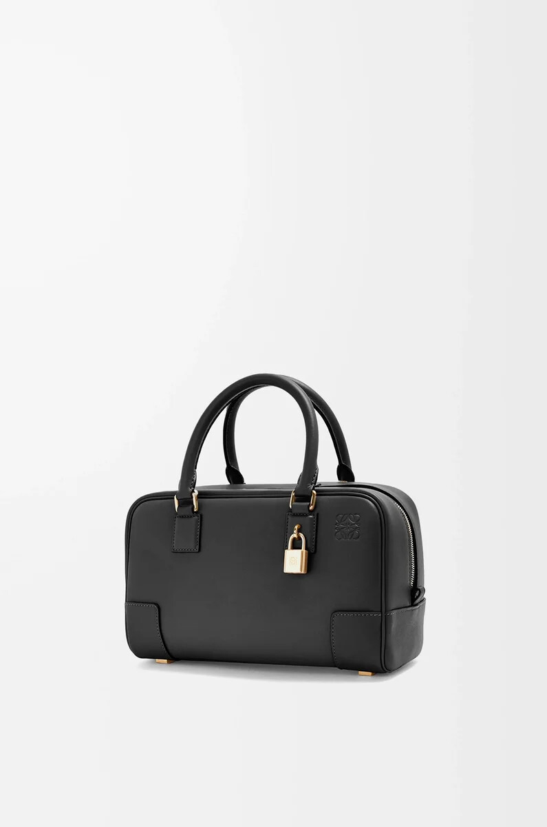 amazona 23 tasche aus schwarzem nappa-kalbsleder
