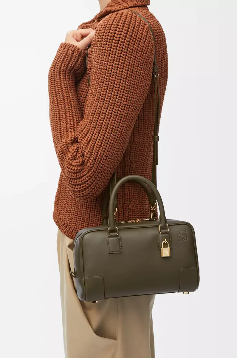 amazona 23 tasche aus nappa-kalbsleder in dunkelkhaki