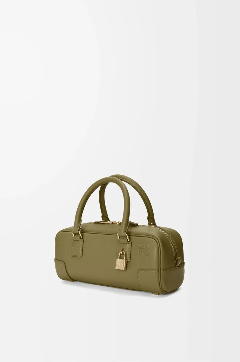 amazona 23 cropped bag aus nappa-kalbsleder farbe olive