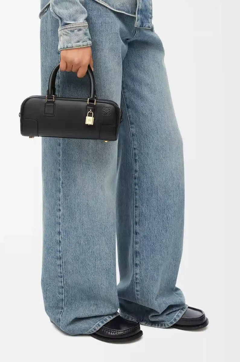 amazona 23 cropped bag aus schwarzem nappa-kalbsleder
