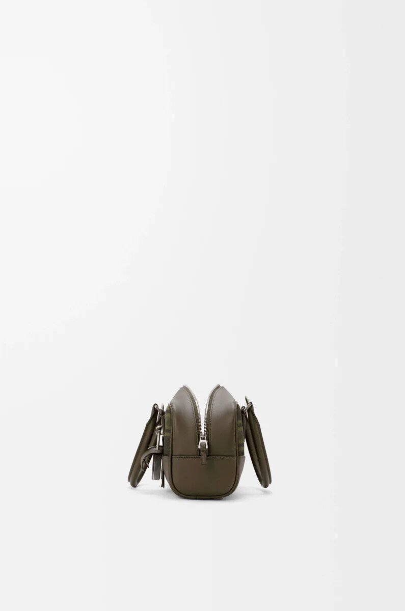 amazona 23 cropped bag aus tartan-wildleder und nappa-kalbsleder khakigrün