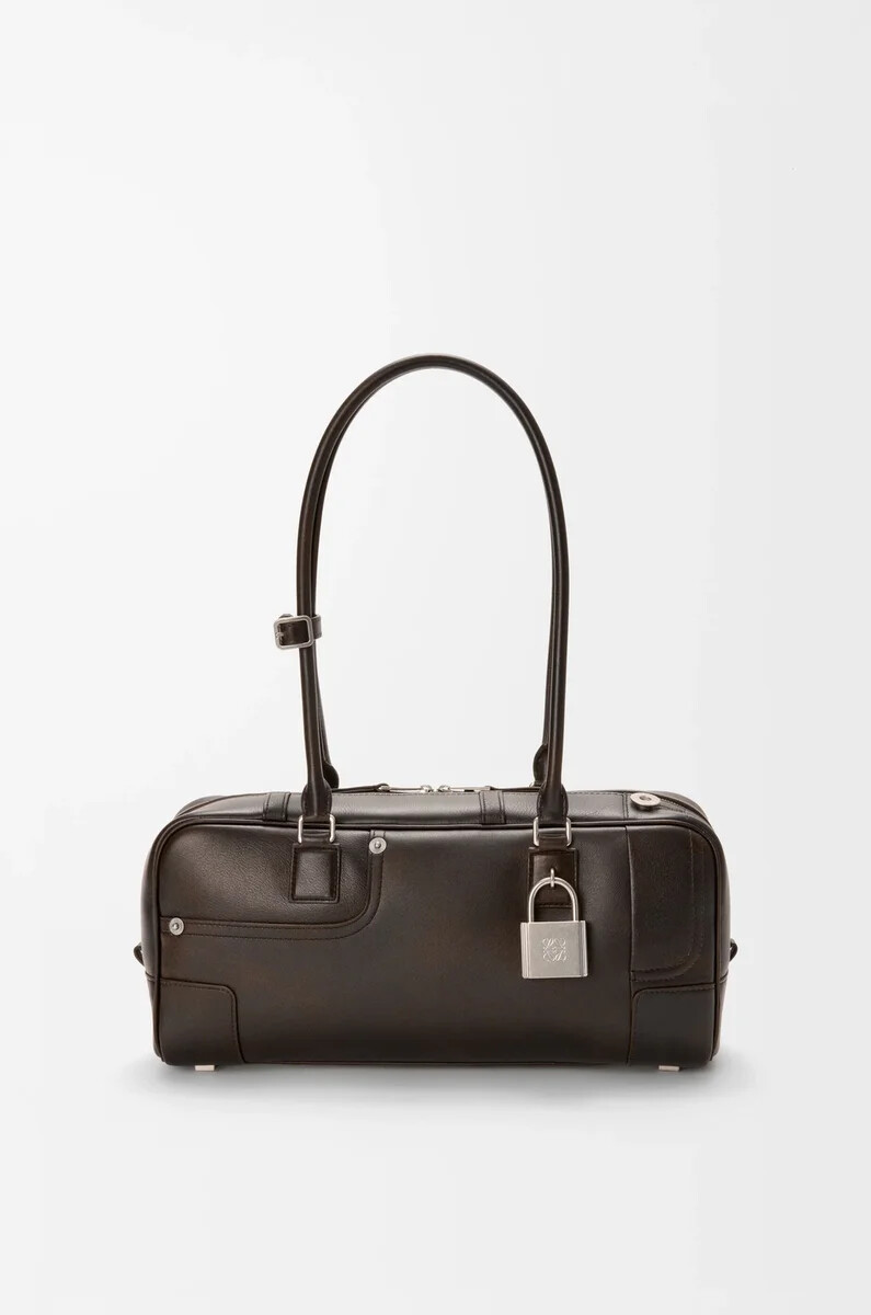 panta amazona 31 cropped bag aus glänzendem kalbsleder in vintage braun