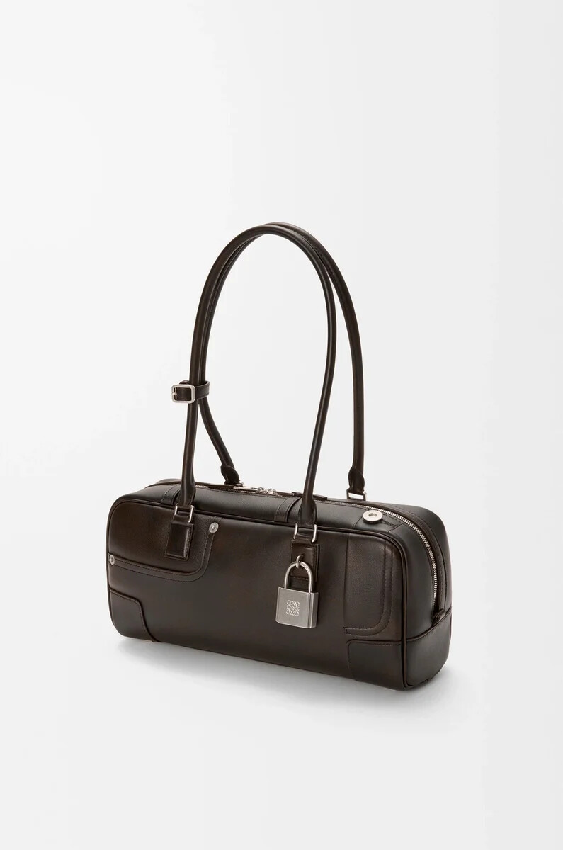 panta amazona 31 cropped bag aus glänzendem kalbsleder in vintage braun
