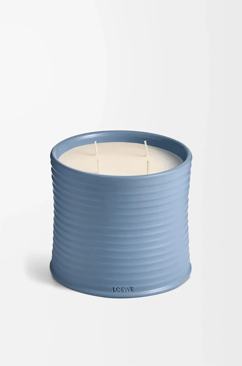 große zypressenkugel-kerze babyblau