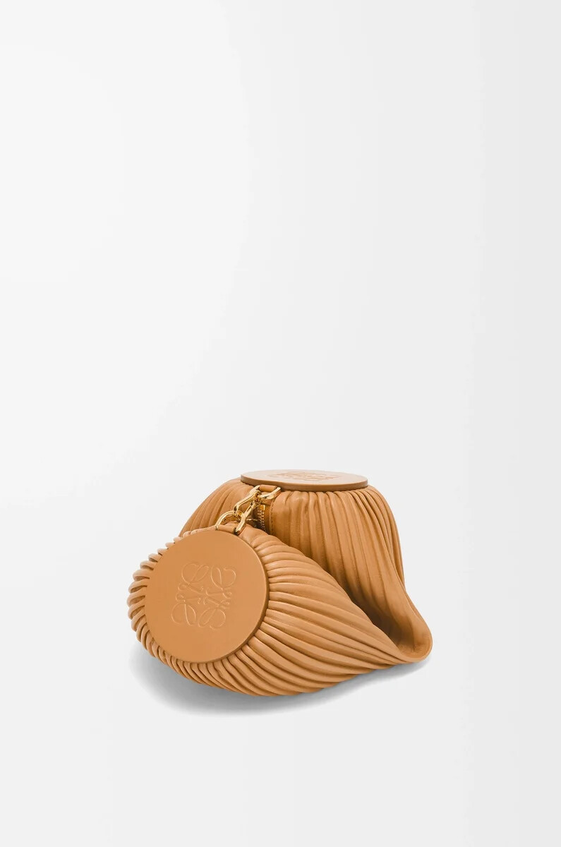 armbandbeutel aus plissiertem nappa-lammleder farbe warm desert