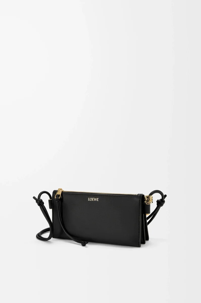 joya-pouch aus schwarzem nappa-kalbsleder