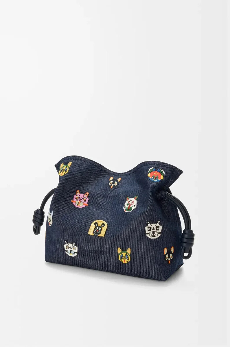 katzen-clutch flamenco mittelgroß aus besticktem denim blau