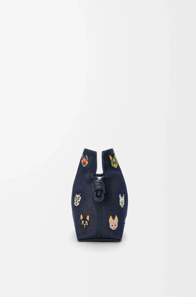 katzen-clutch flamenco mittelgroß aus besticktem denim blau
