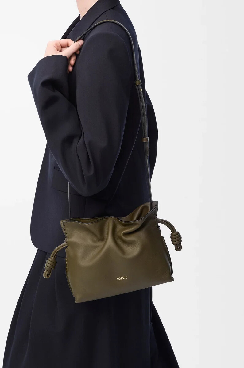 mini flamenco clutch aus nappa-kalbsleder dunkelkhaki
