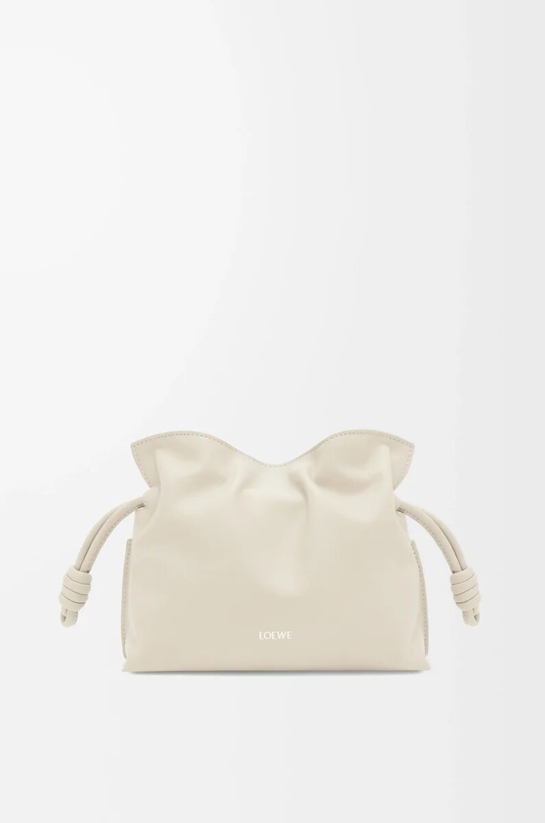 mini flamenco clutch aus nappa-kalbsleder in meersalz