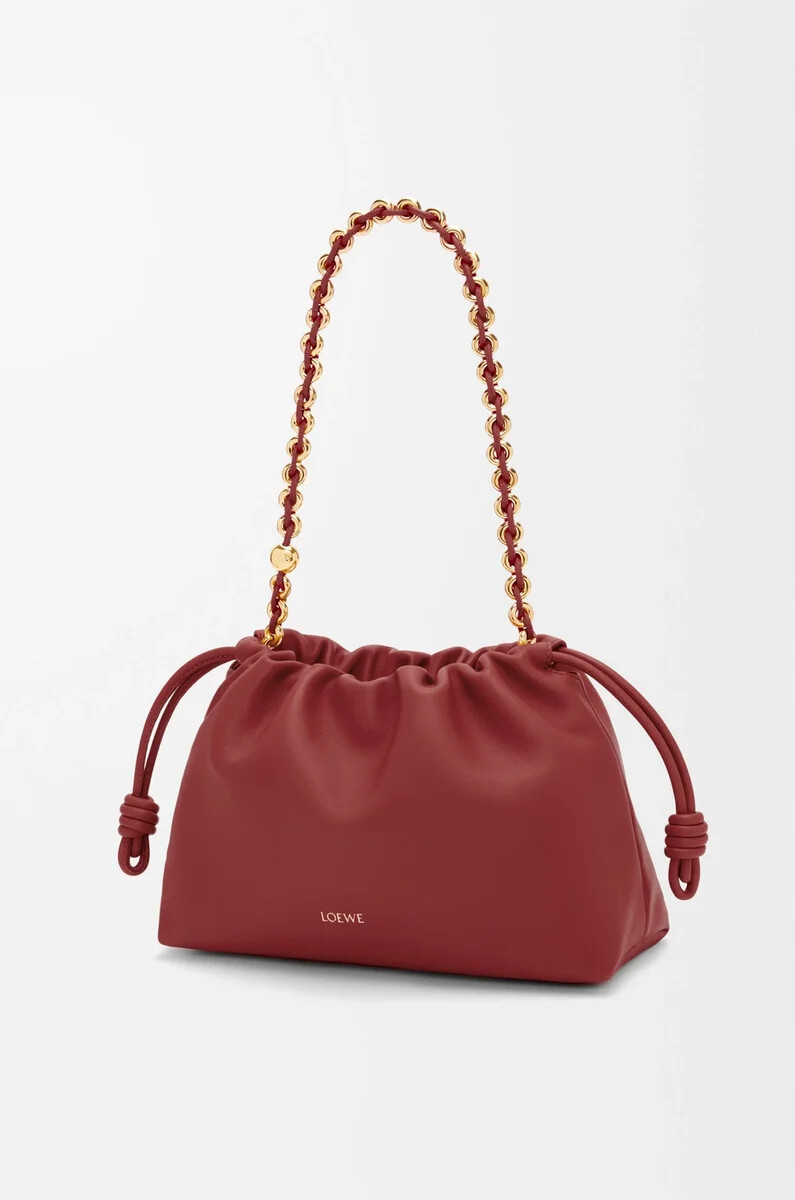 mittelgroße flamenco-handtasche aus weichem nappa-lammleder in gebranntem rot