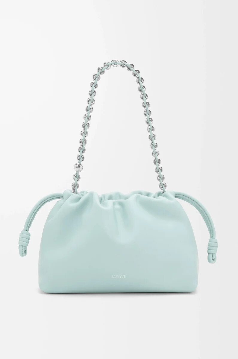 mittelgroße flamenco-handtasche aus weichem nappa-lammleder frozen
