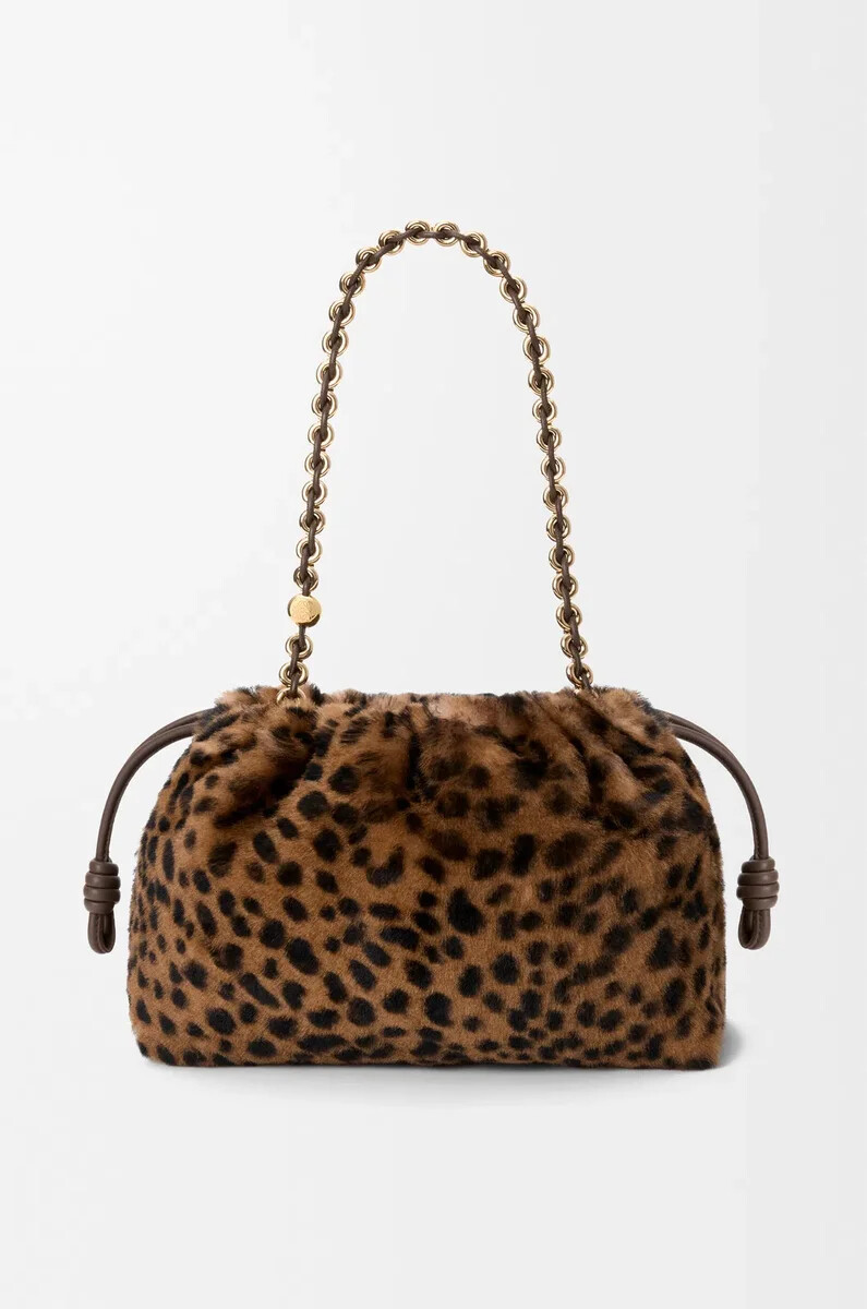 mittelgroße flamenco-handtasche aus bedrucktem shearling in beigebraun