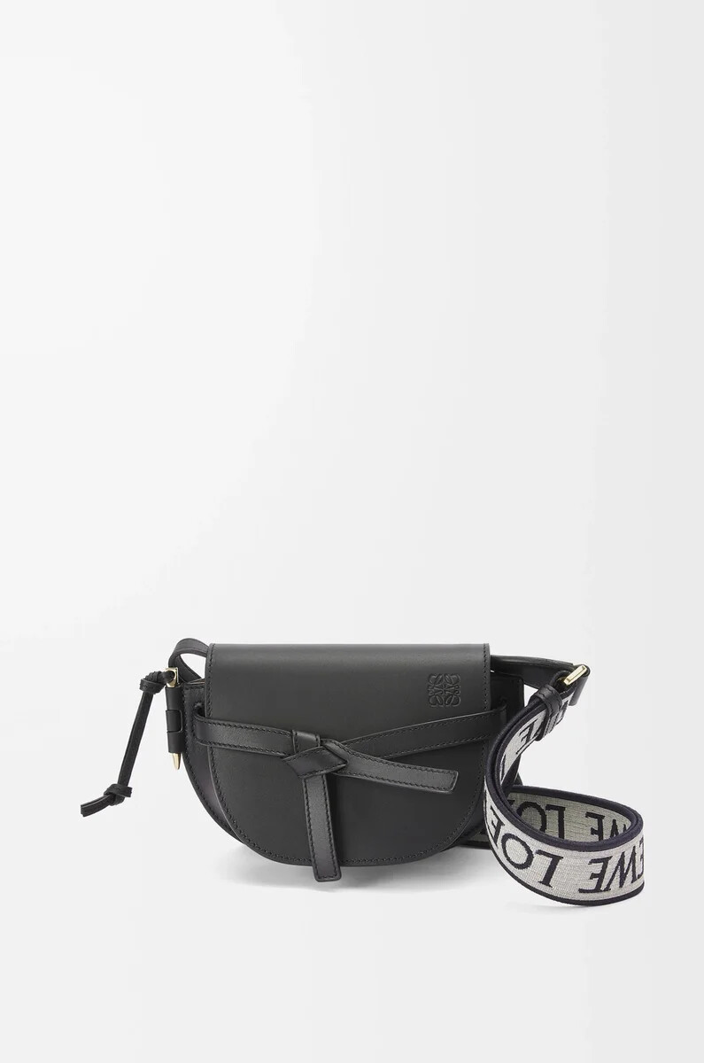 mini gate dual tasche aus weichem kalbsleder und jacquard schwarz