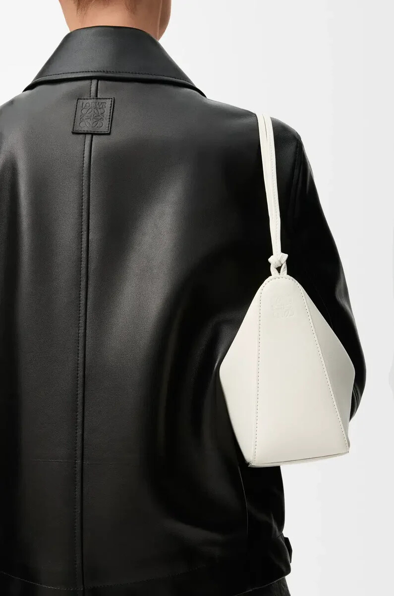 mini-hängematte aus klassischem kalbsleder in soft white