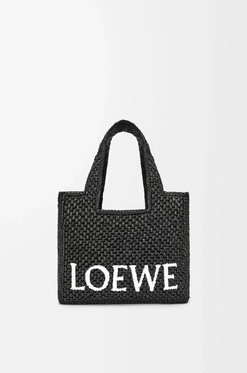 kleine loewe font tote aus schwarzem bast