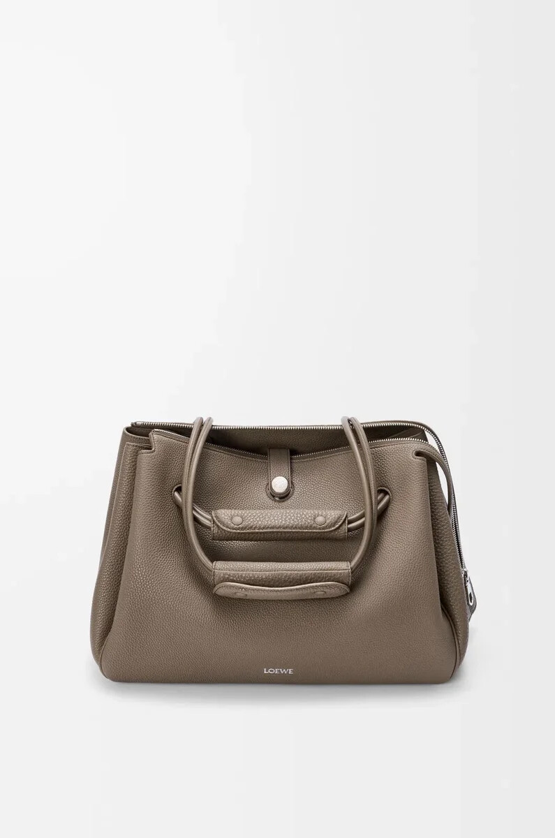 große madrid-tasche aus geschmeidigem genarbtem kalbsleder in taupe