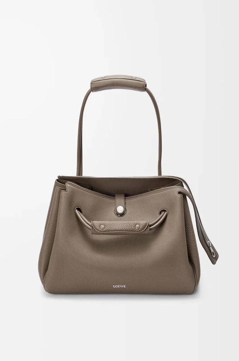 große madrid-tasche aus geschmeidigem genarbtem kalbsleder in taupe
