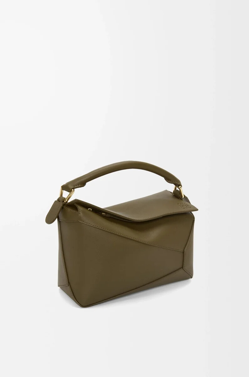 kleine puzzle edge tasche aus klassischem kalbsleder in dunkelkhaki