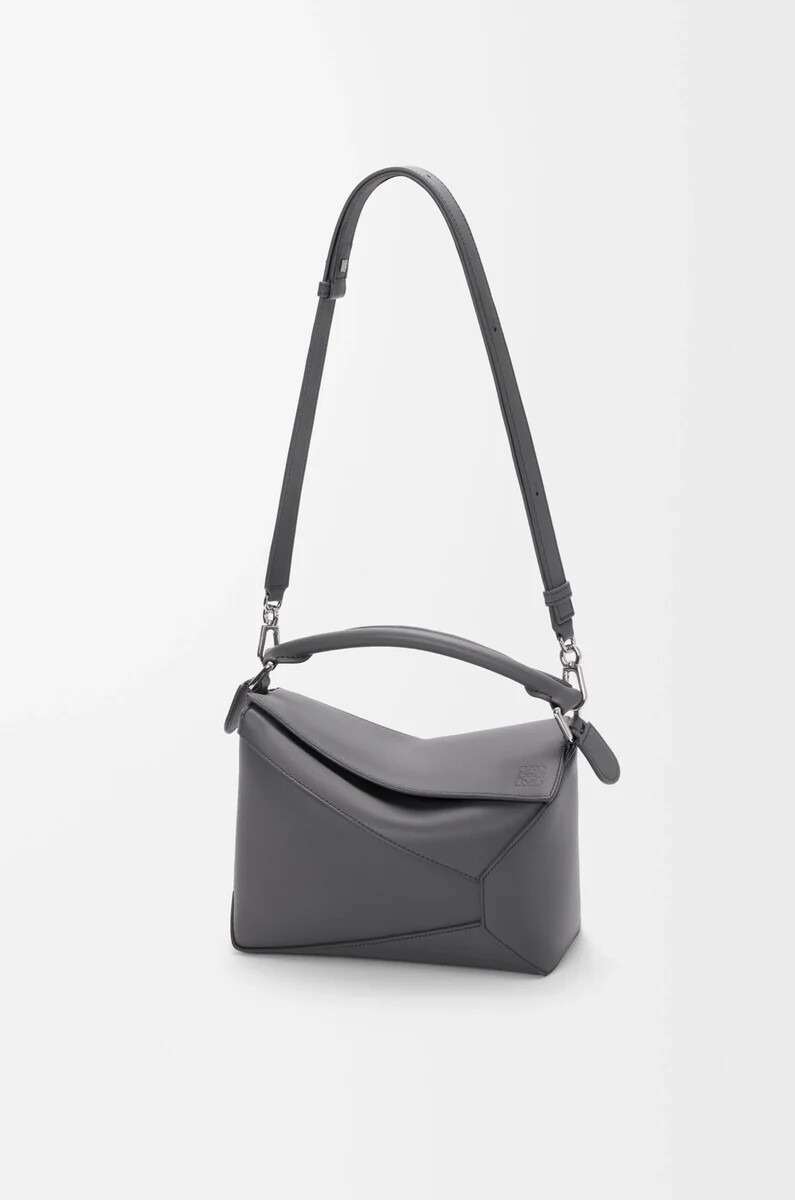 kleine puzzle edge tasche aus klassischem kalbsleder in schiefergrau