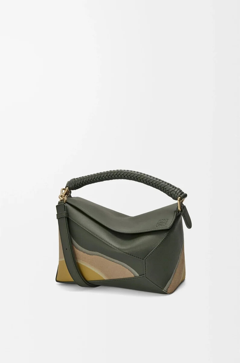 kleine puzzle edge landscape tasche aus nappa-kalbsleder flaschengrünocker