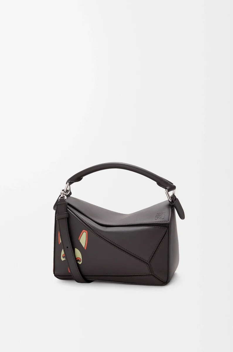 futurist cat kleine puzzle-tasche aus klassischem kalbsleder in dunkeltaupe