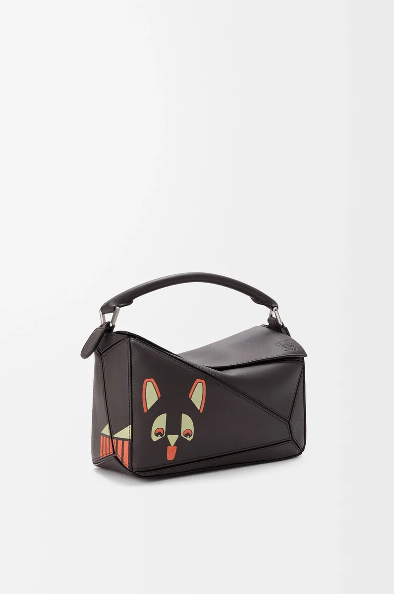 futurist cat kleine puzzle-tasche aus klassischem kalbsleder in dunkeltaupe