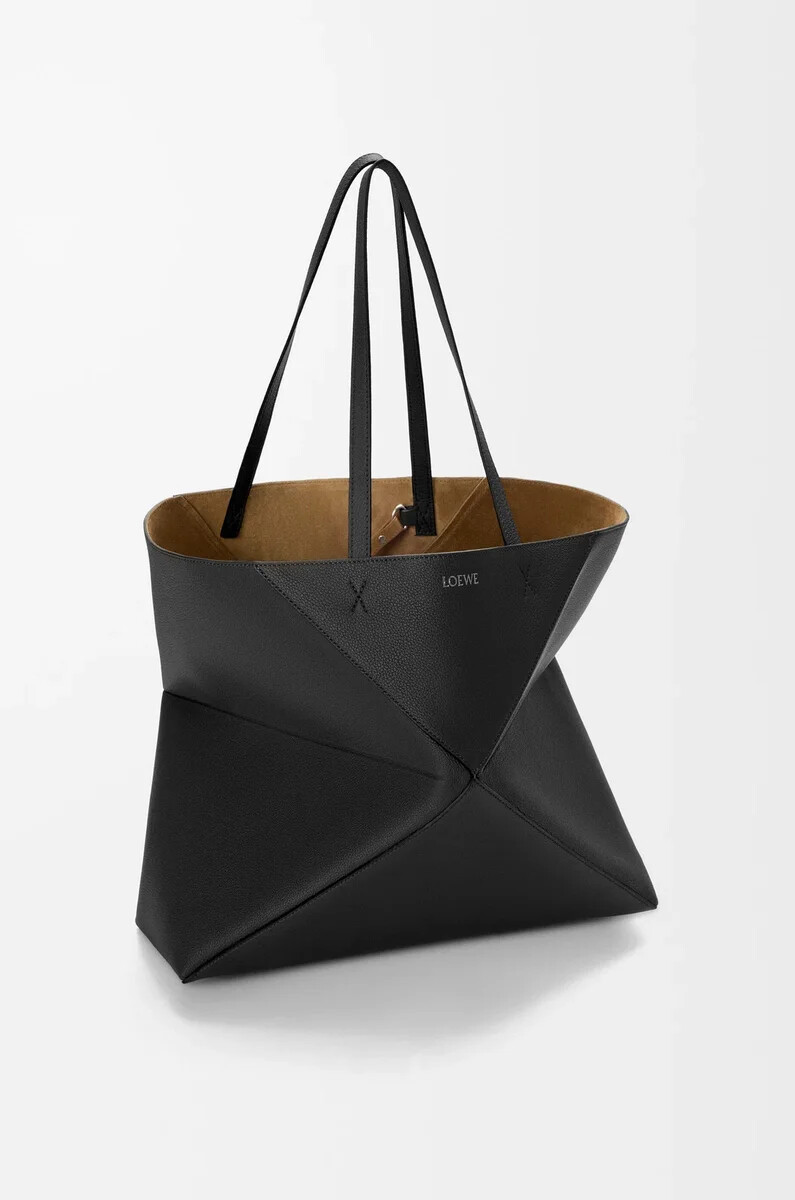 große horizontale puzzle-falttasche aus weichem genarbtem kalbsleder schwarz