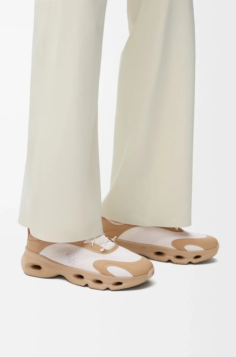 cloudsolo sneaker dunkelsandcreme