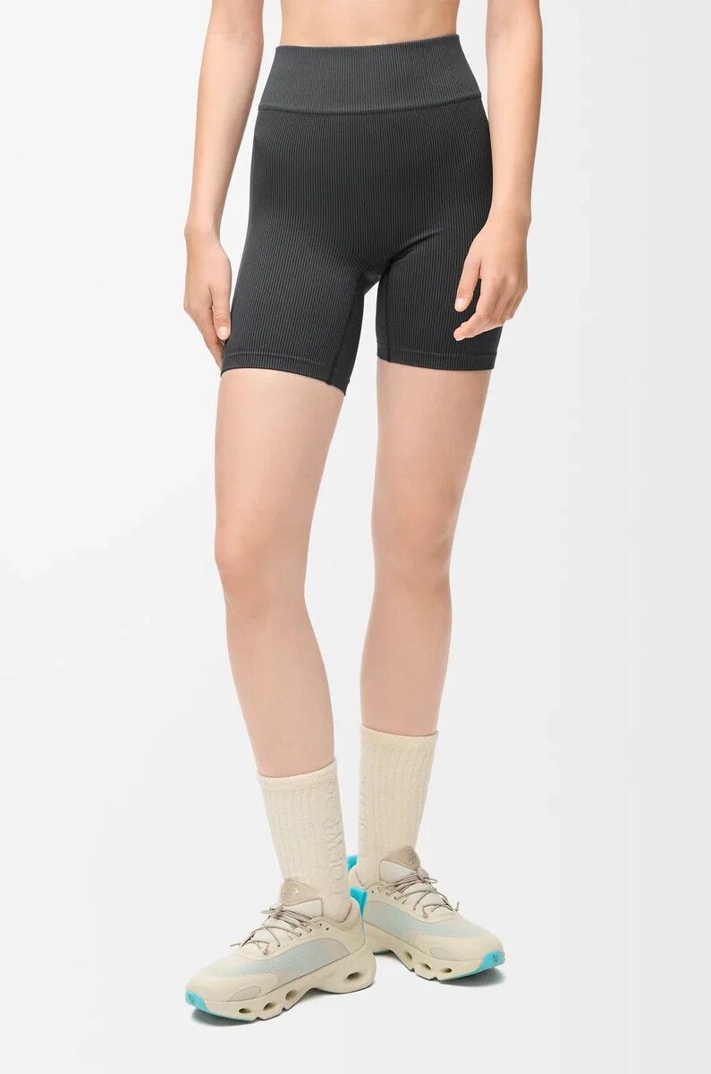 nahtlose shorts aus technischem jersey schwarz
