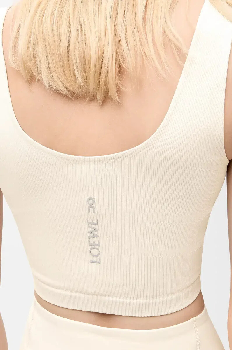 nahtloser bh aus technischem jersey in elfenbein