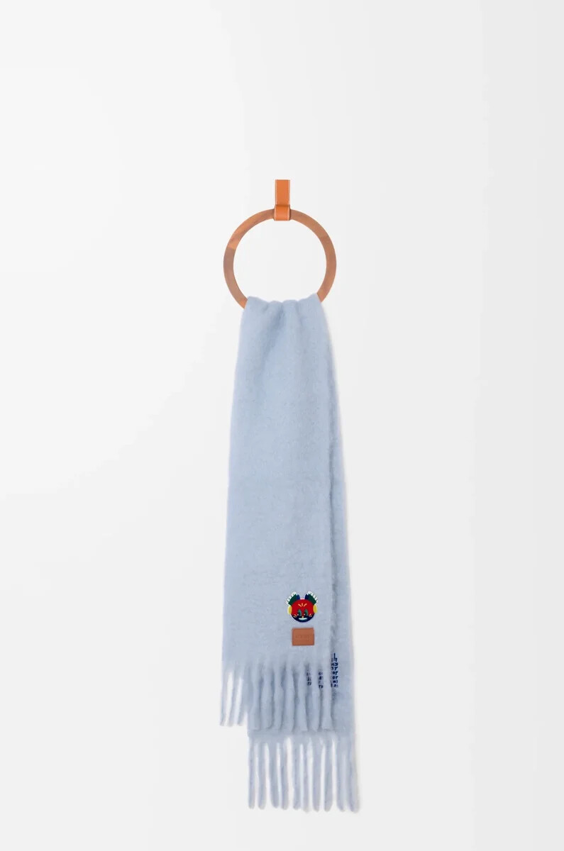 schal aus mohair- und wollmischung babyblau