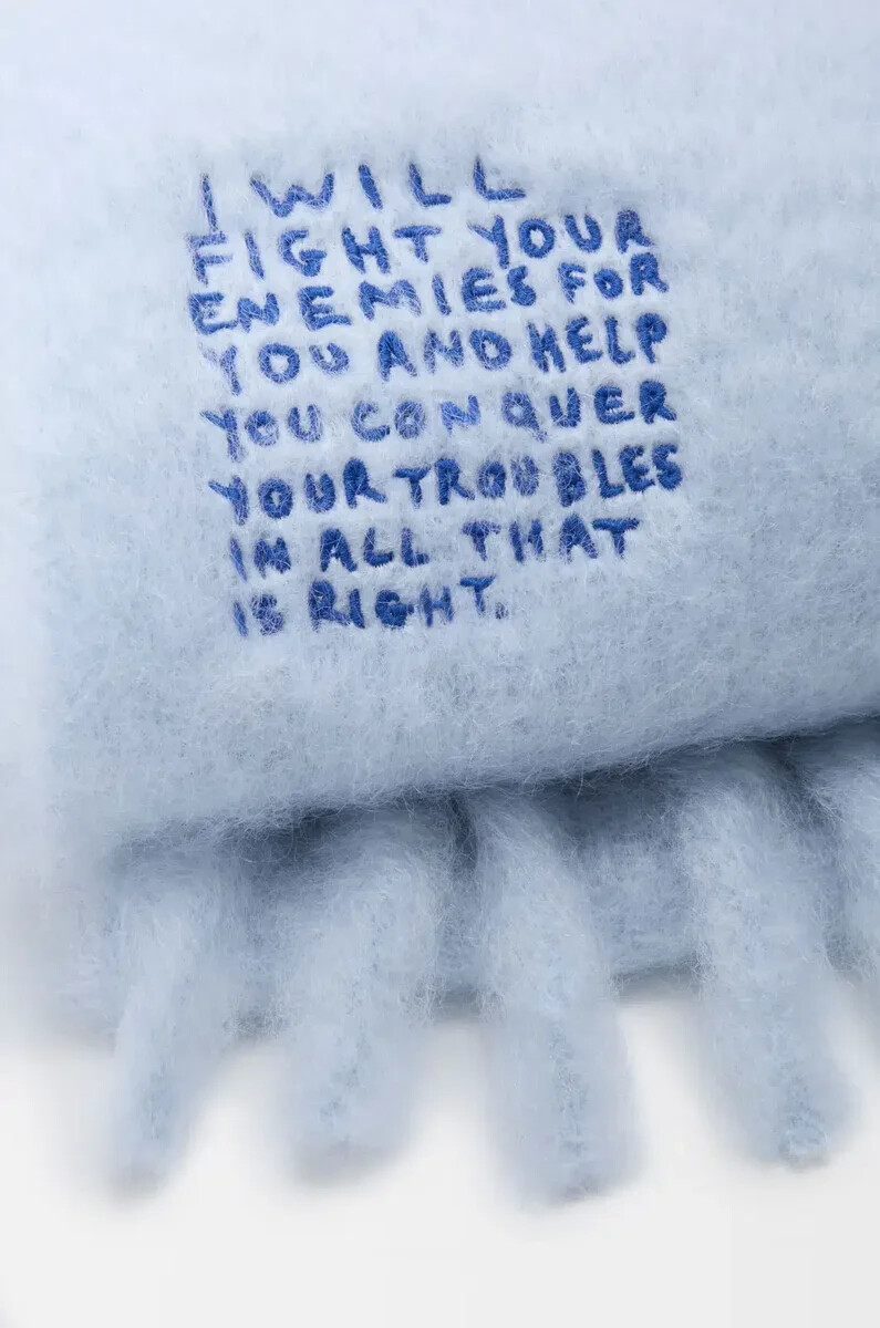 schal aus mohair- und wollmischung babyblau