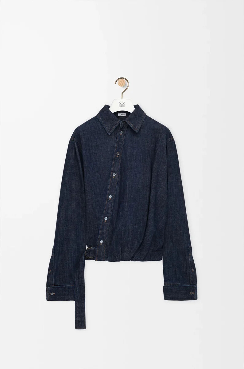 drapiertes hemd aus denim in indigoblau