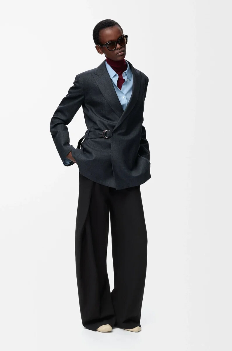schwarze wollhose mit gürtel