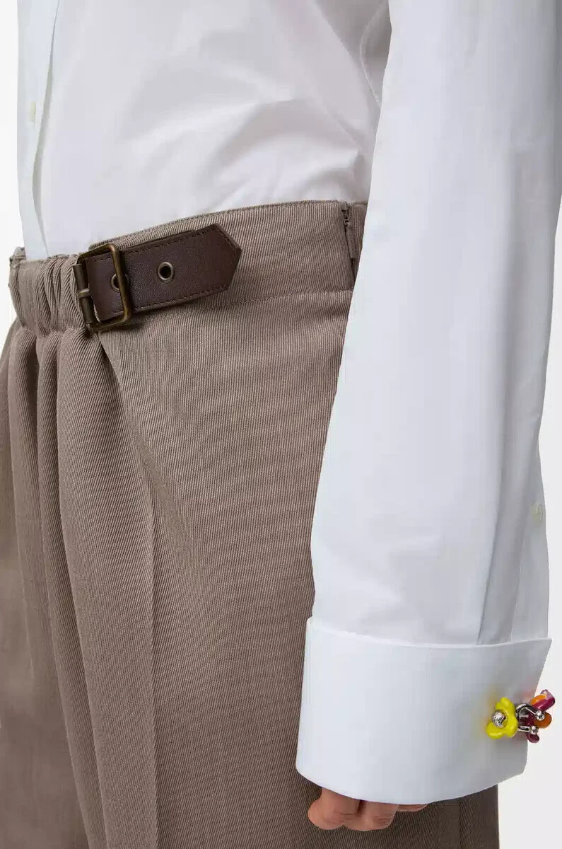 shorts mit gürtel aus wolle in beige melange