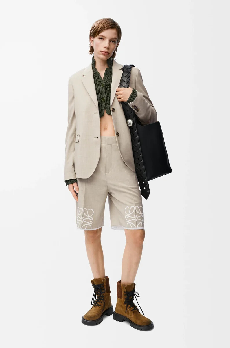 taillierter wollblazer in hellbeige melange