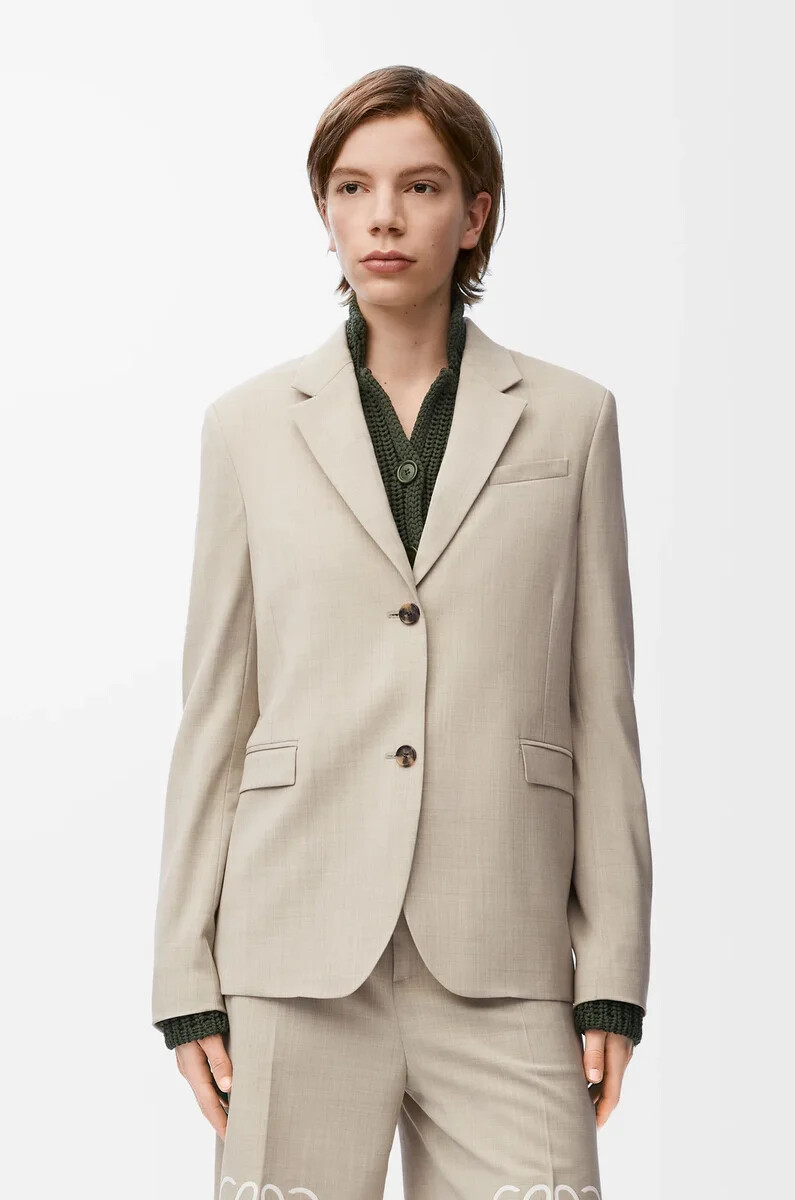taillierter wollblazer in hellbeige melange