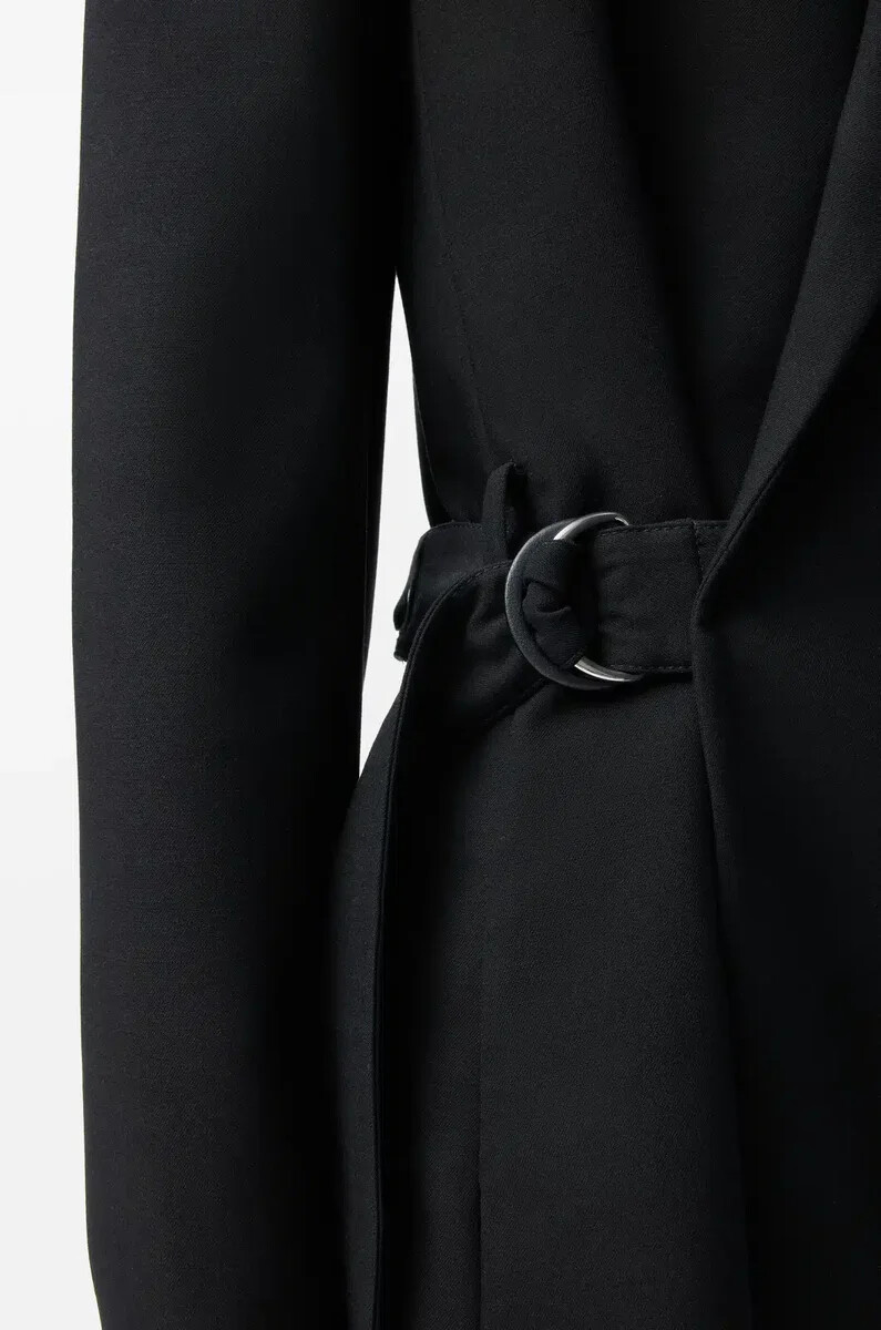 drapierte jacke aus schwarzer wolle
