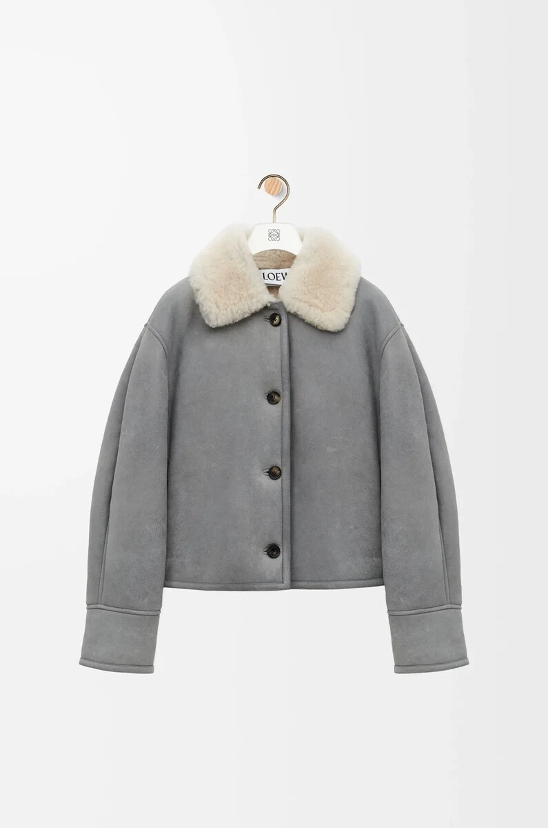 jacke aus shearling grau