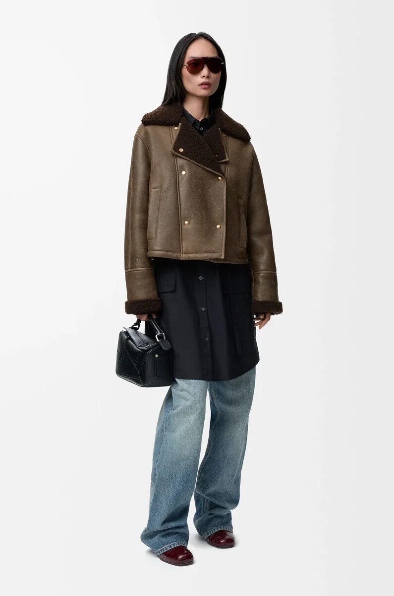 jacke aus shearling in salbei