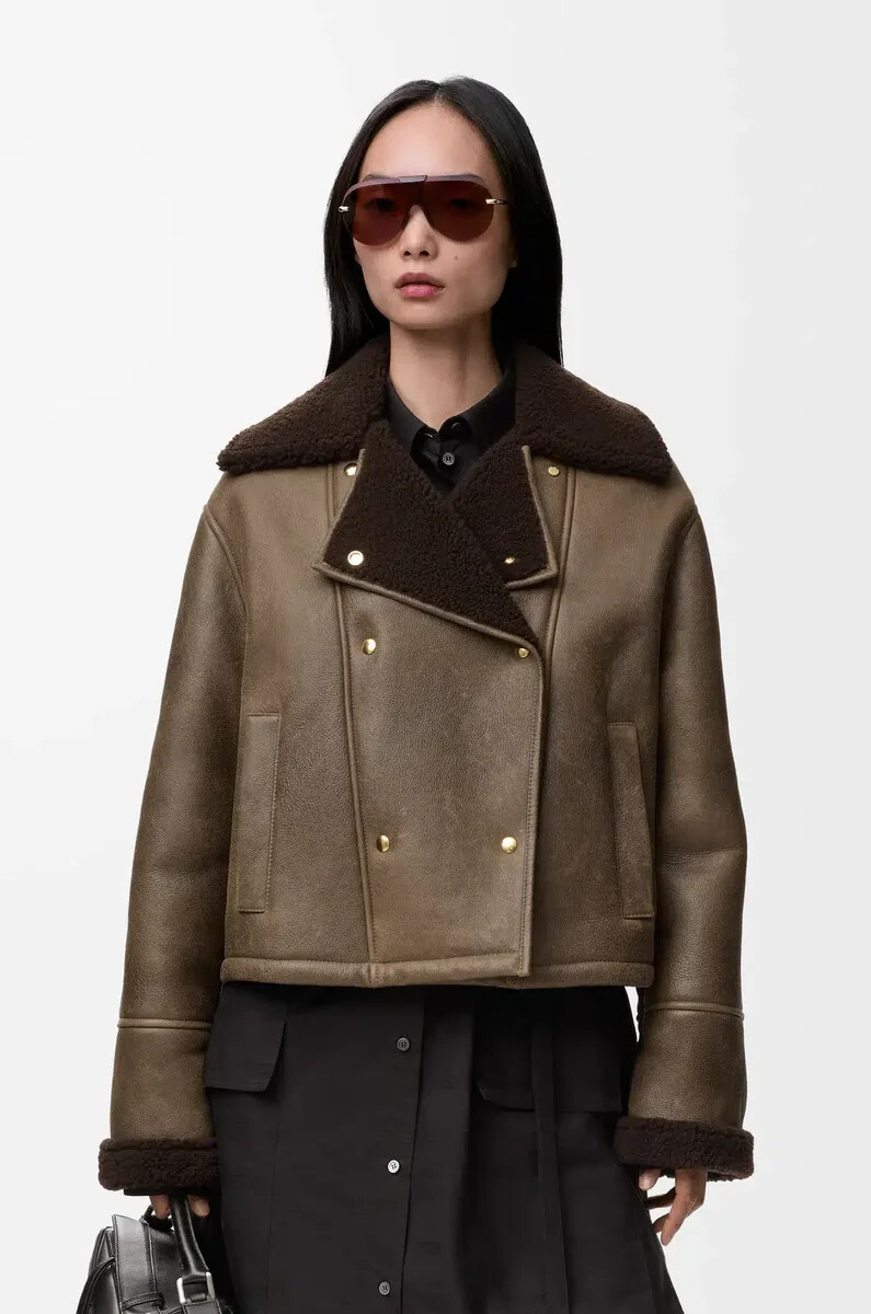 jacke aus shearling in salbei