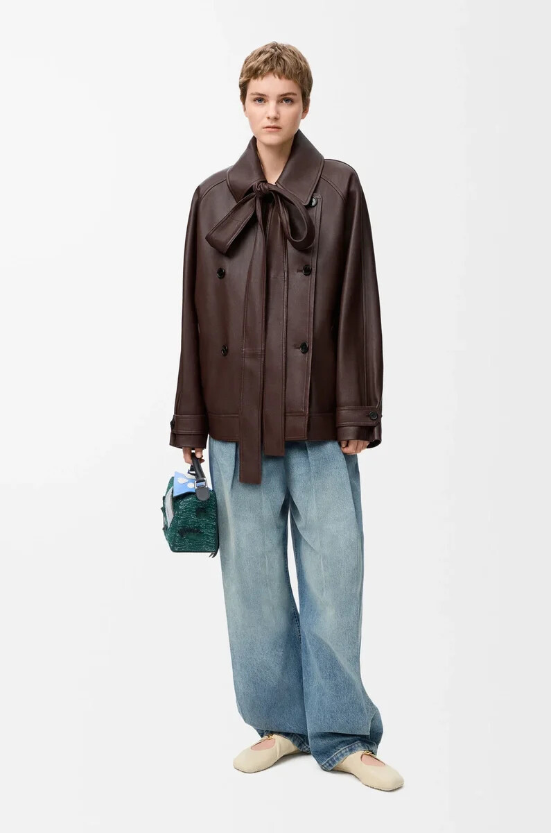 bow-jacke aus nappa-lammleder in dunkler schokolade
