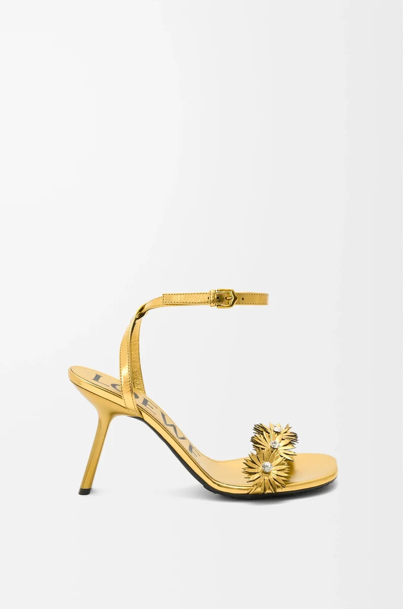 petal flower sandale aus kalbsleder und kristallen in gold