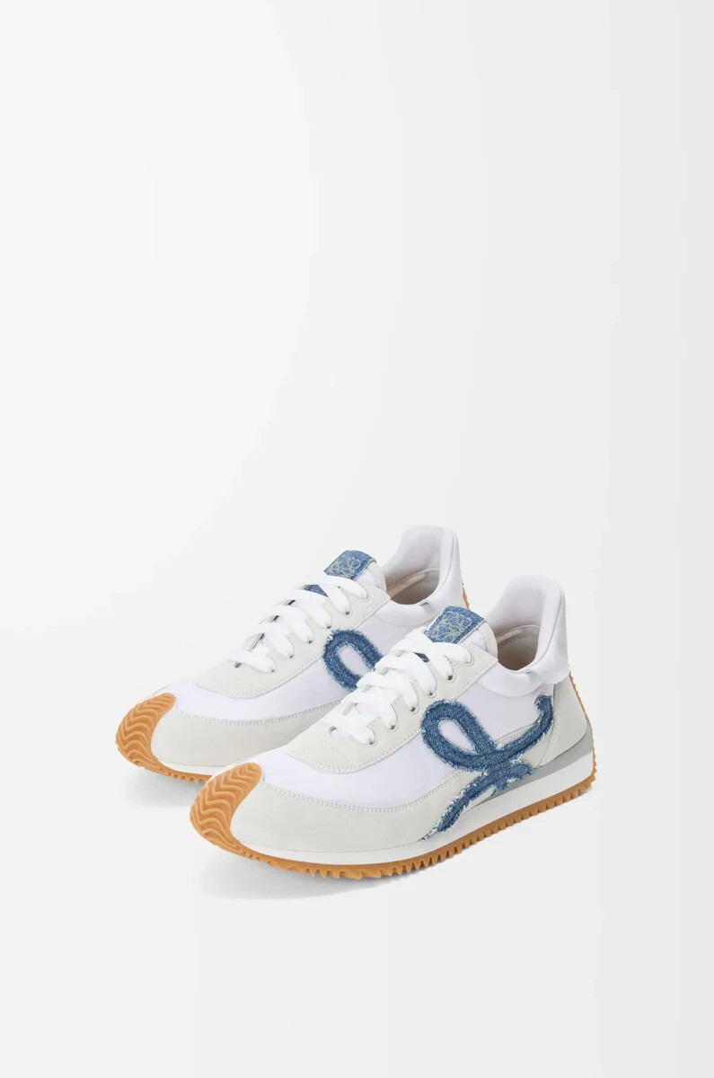 flow runner 2.0 aus nylon und wildleder weißhellblau