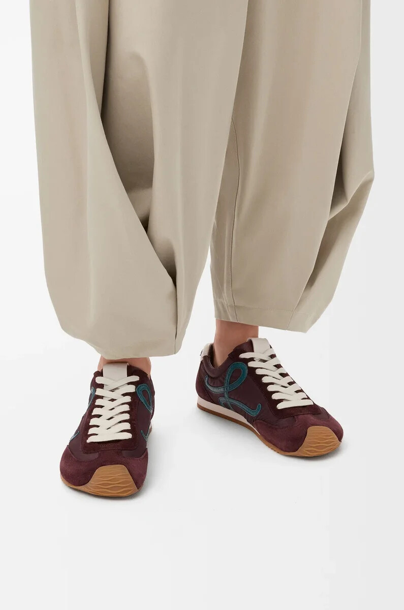ballet runner 2.0 aus nylon und kalbsleder burgunderrotentenblaubeige