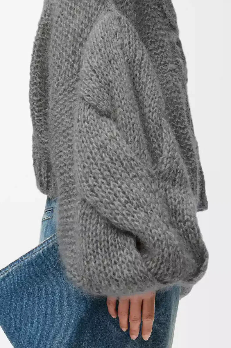 anagramm-pullover aus mohair graumeliert