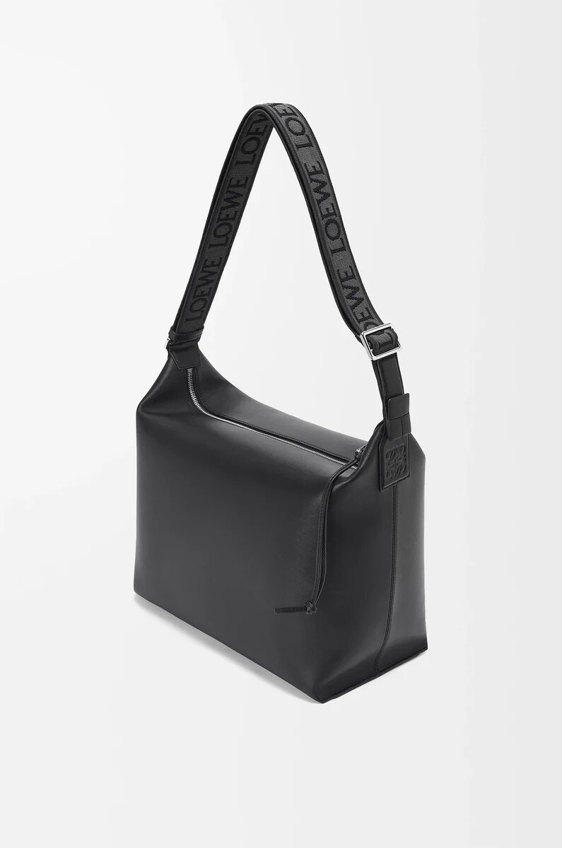cubi umhängetasche aus geschmeidigem glattem kalbsleder und jacquard-muster schwarz