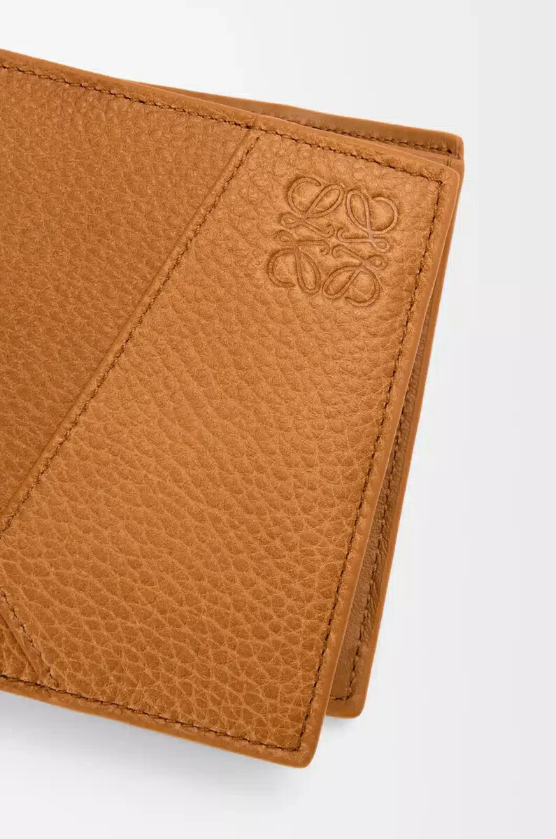 zweifach faltbares münzportemonnaie aus geschmeidigem genarbtem kalbsleder in hellbraun canyon brown.