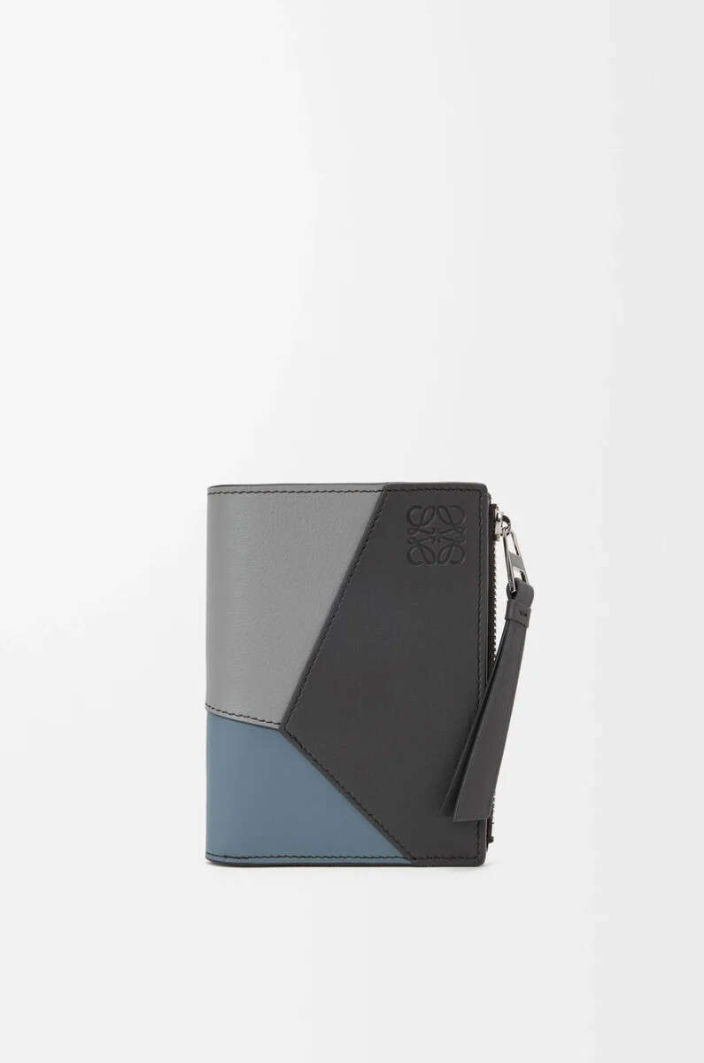 puzzle slim compact wallet aus klassischem kalbsleder in asphaltgrausturmblau